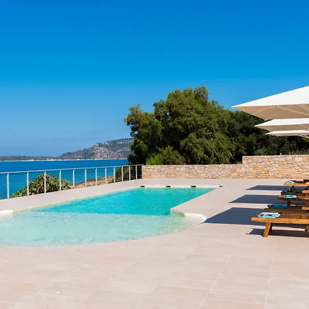 Вилла Dialiskari