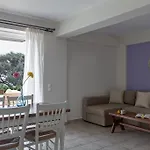 Vila Dialiskari *