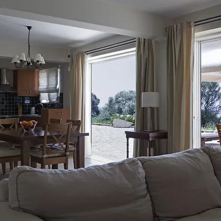 Dialiskari Villa Marathopoli