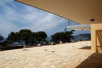 Dialiskari Villa *